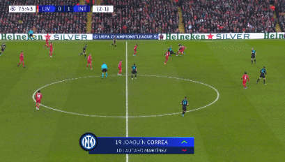 拜仁本赛季12轮保持不败，领跑积分榜，轰入44球，攻防俱佳，明日将迎战柏林联合。