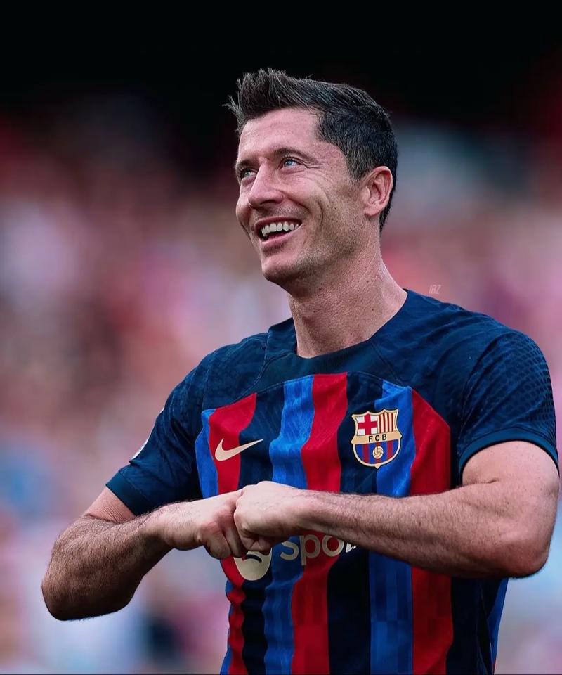 30分钟以下多次20+5+5且命中5三分：波杰比肩库里